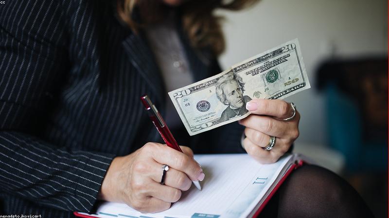 我国交通固定资产投资超3.67万亿元:解析其背后原因与影响